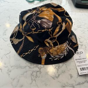 NEW Red by KISS X Keyshia Cole Satin Reversible Bucket Hat Black & Gold Chains